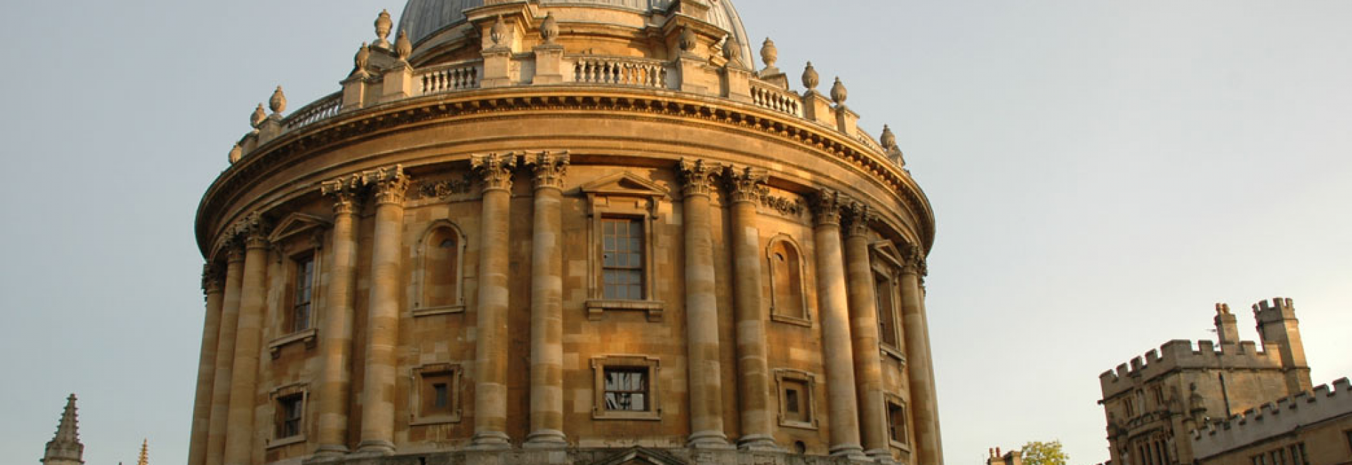 University of Oxford, Oxford - Book. Travel. Play.
