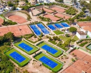 Tennis package - The Racquets Club at La Manga, Spain